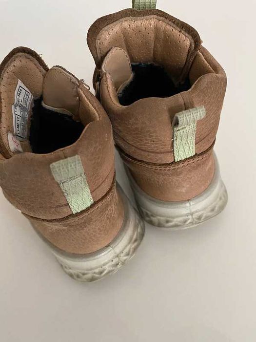 Trzewiki dziecięce superfit brąz nubuk lekkie skórzane buty z membraną