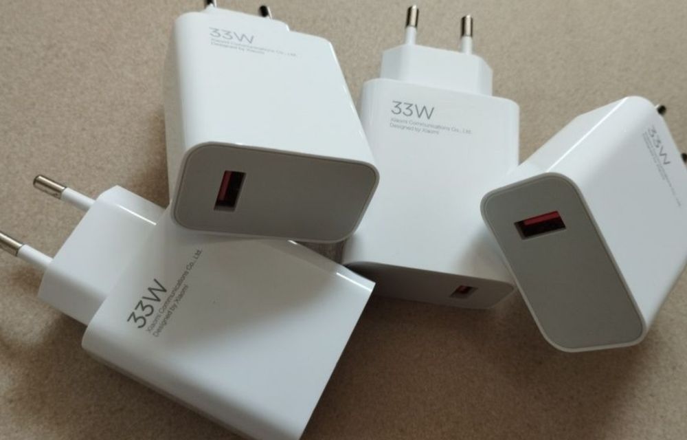 Oryginalna ładowarka Xiaomi 33W
 Odbiór osobist