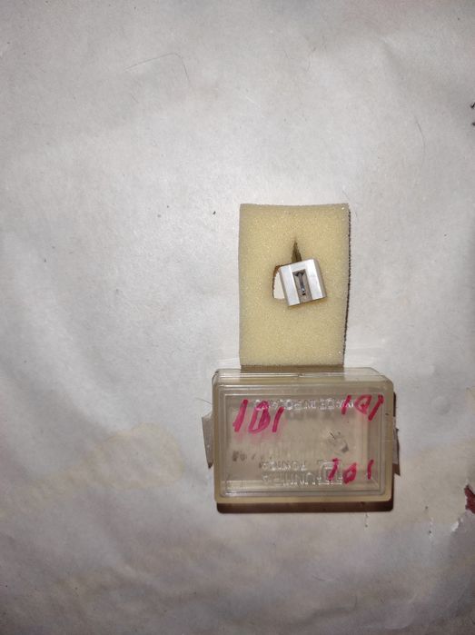 Иглодержатель с иглой