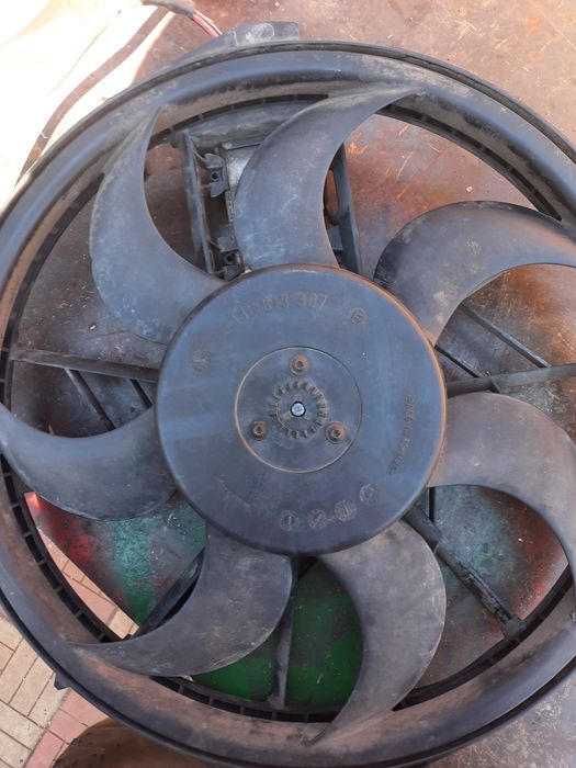 Вентилятор охолодження передній мерседес w245