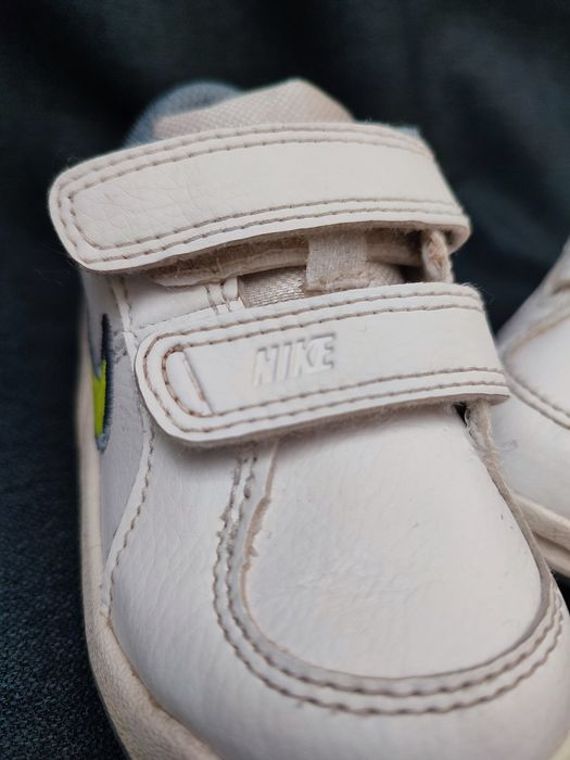 Шкіряні кросівки Nike