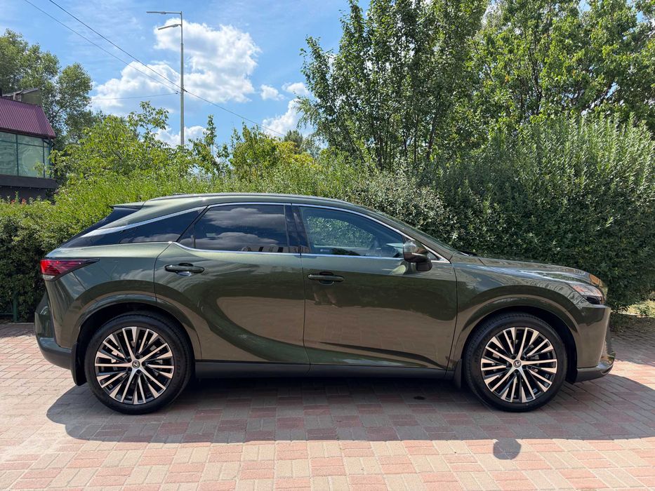 Lexus RX 2025 VIN JTJCHBJA502020626 фото оголошення 8 з 24
