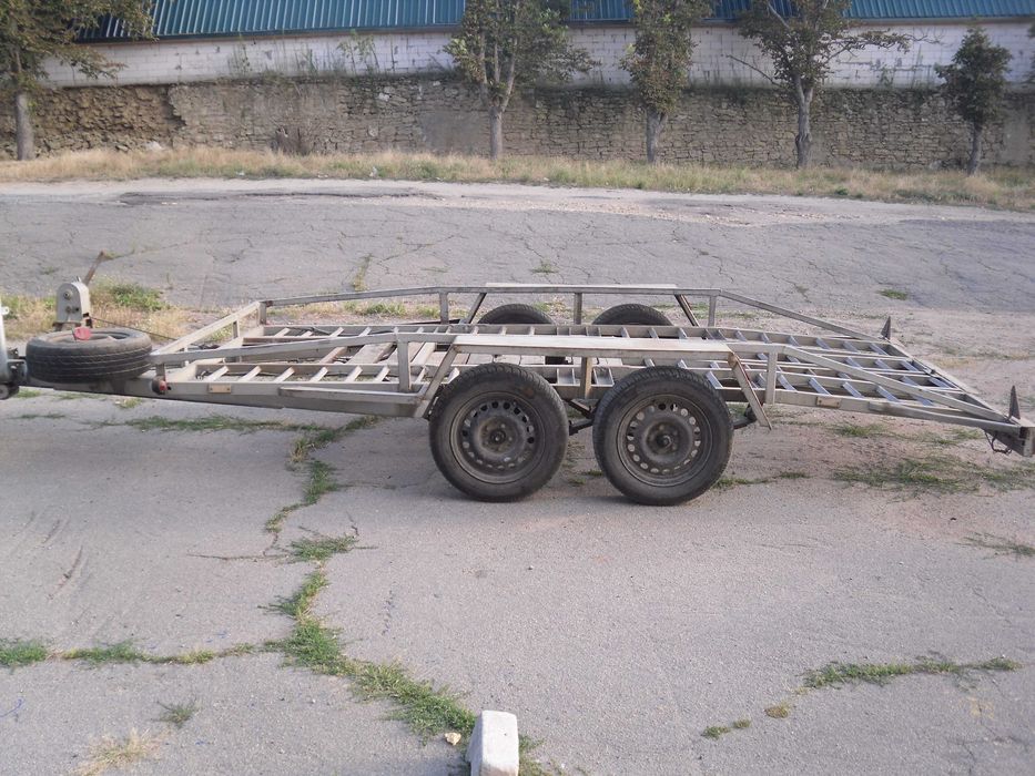 продам лафет для перевозки легковых автомобилей