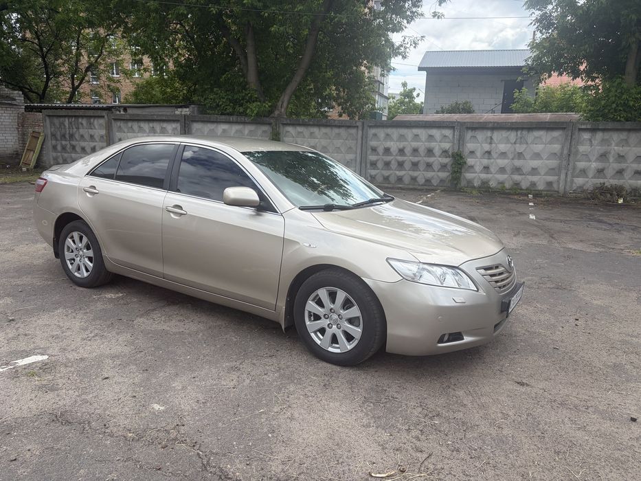 Toyota Camry 3.5 2008року