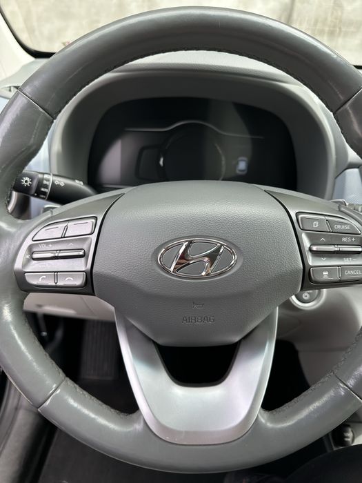 Hyundai kona электро кар в идеальном состояние