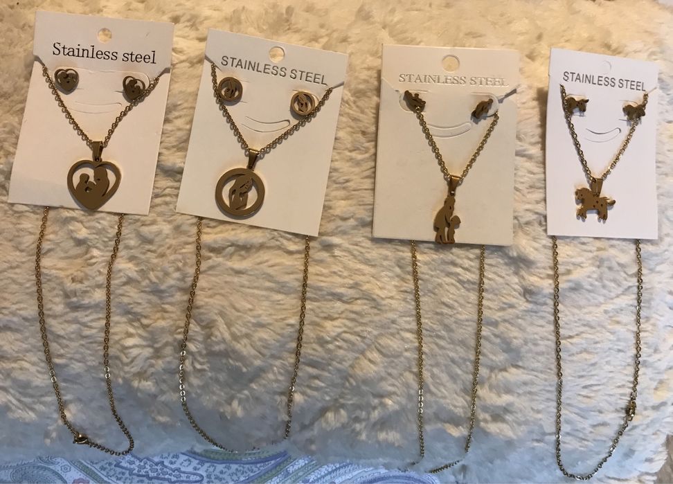 Colares e brincosNOVOS aço inoxidável-gatos,cão,N. Senhora,mãe filho/a