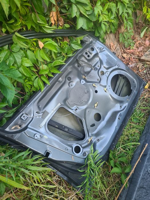 Дверь Andi a4 в кузавеВ6