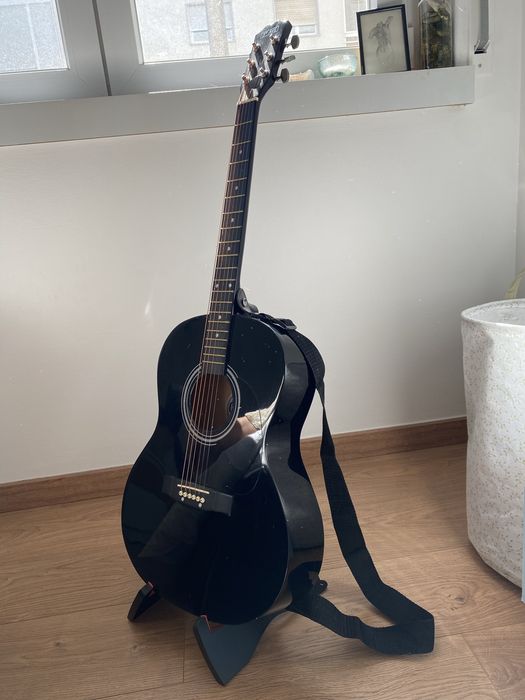 Guitarra acustica e acessorios