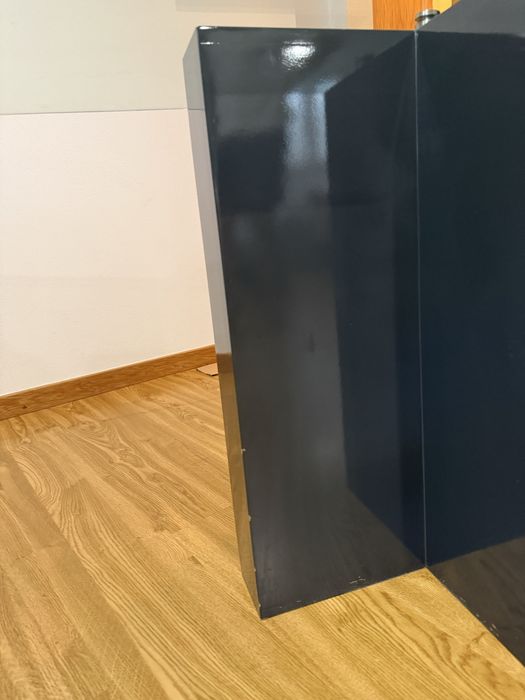 Secretaria com tampo em vidro