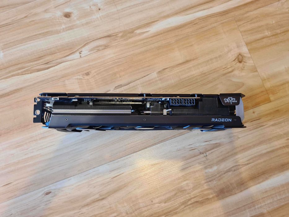 Radeon RX 6700XT 12GB Red Devil