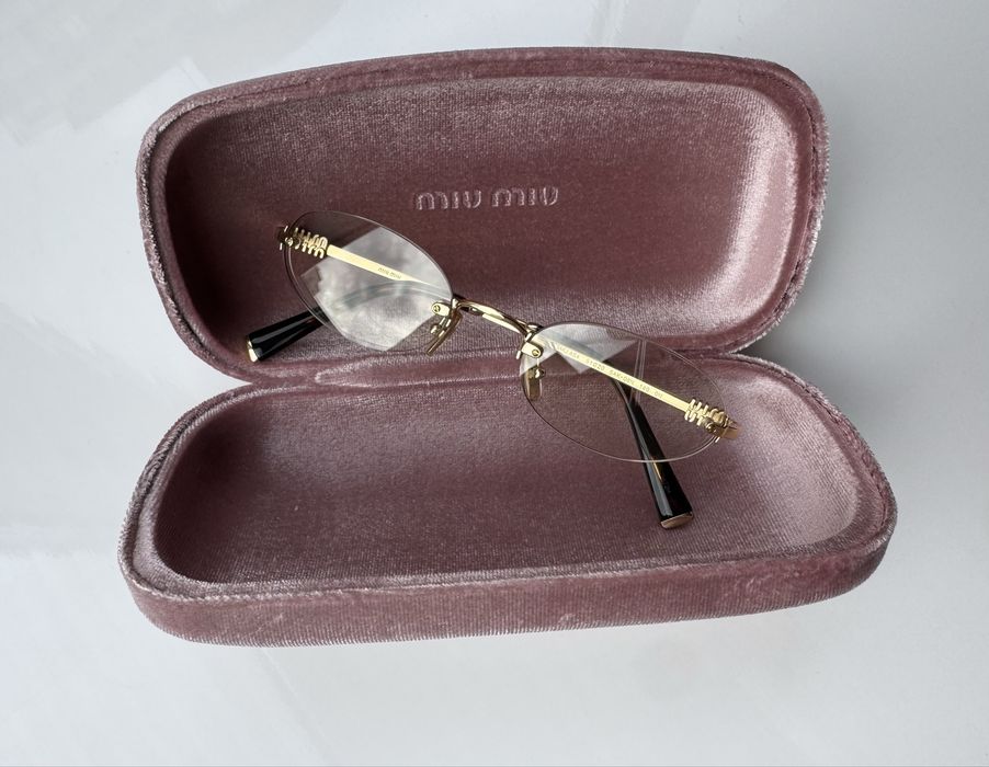 Сонцезахисні окуляри Miu Miu MU A54S 5AK08N: 13 500 грн