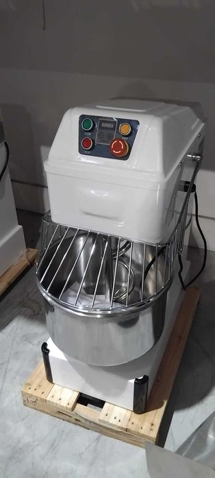 Amassadeira Espiral 20L - NOVA