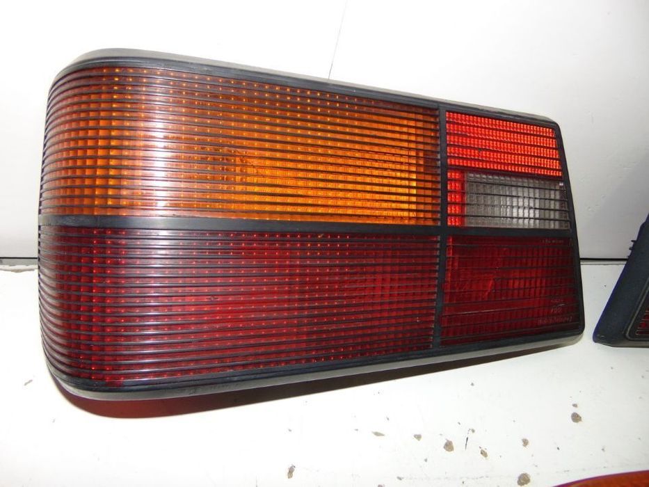 ford orion farolins traseiros