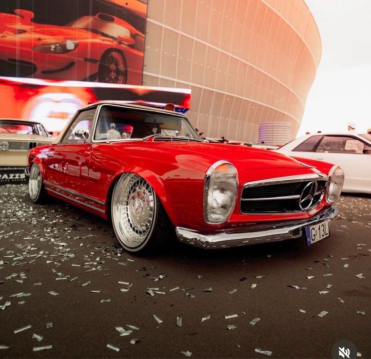 W113 Mercedes pagoda