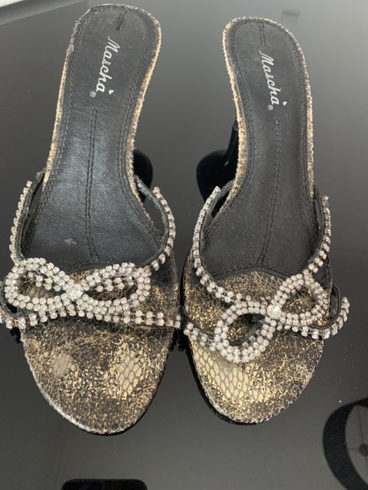 Sandalias com brilhantes