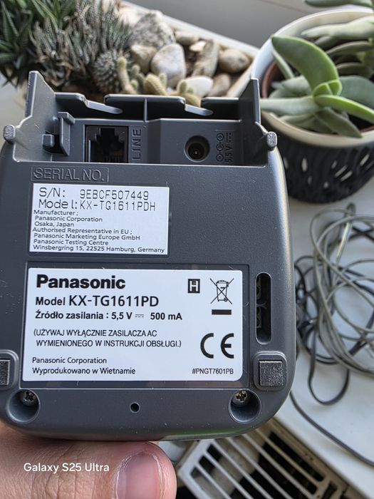 Telefon stacjonarny  panasonic  model  KX-TG. 1611