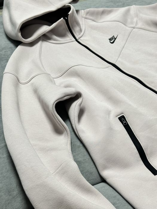 Толстовка Nike  tech fleece sportswear windrunner