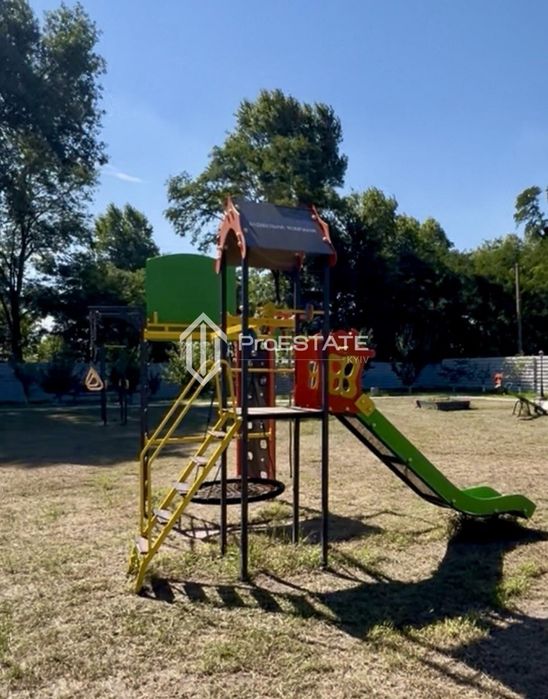 Без% газифікований таунхаус з басейном ЄОселя с. Петропавлівське