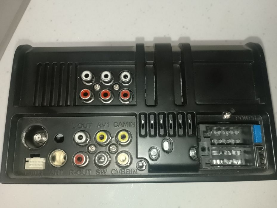 Продам магнітолу