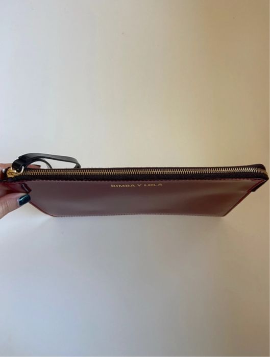 Clutch vermelha e branca Bimba y Lola nova