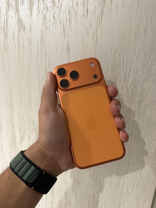 iPhone 17 Pro Max 256GB Cosmic Orange | Neverlock | SIM + eSIM | АКБ 100%