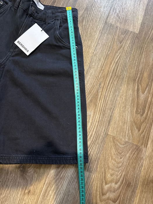 Бермуди  baggy фірма Bershka розмір 32