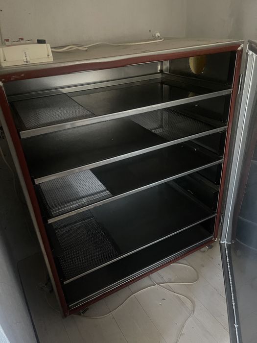 Камера для стерилізації  різних речей і медичних інструментів