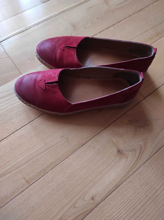 Czerwone espadryle