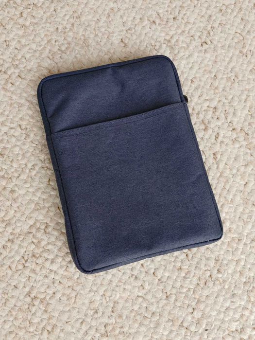 Futerał na tablet 10" (cali), granatowe