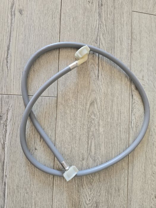 Wąż do pralki szary