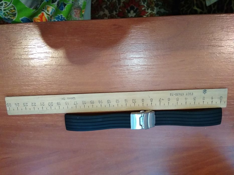 Продам силиконовый браслет для наручных часов