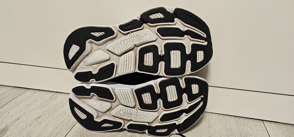 HOKA ONE ONE BONDI 7 używane rozmiar 38⅔ wkładka 24cm