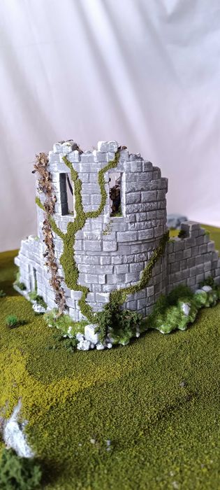 wargaming Ruiny – budynek 2 poziomy 28mm teren
