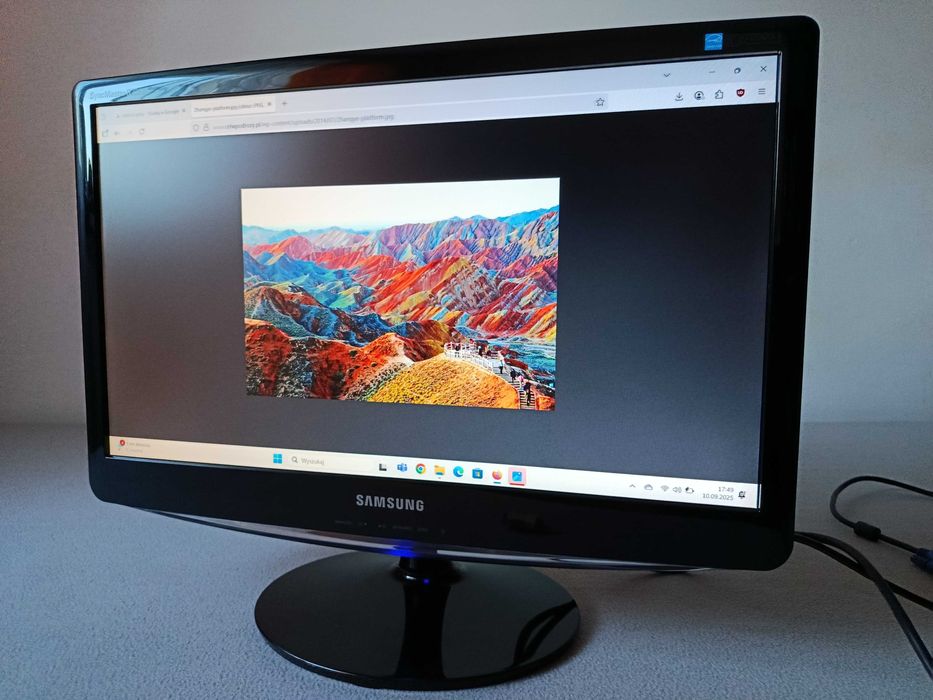 Monitor komputerowy Samsung B2230N VGA DVI HDMI