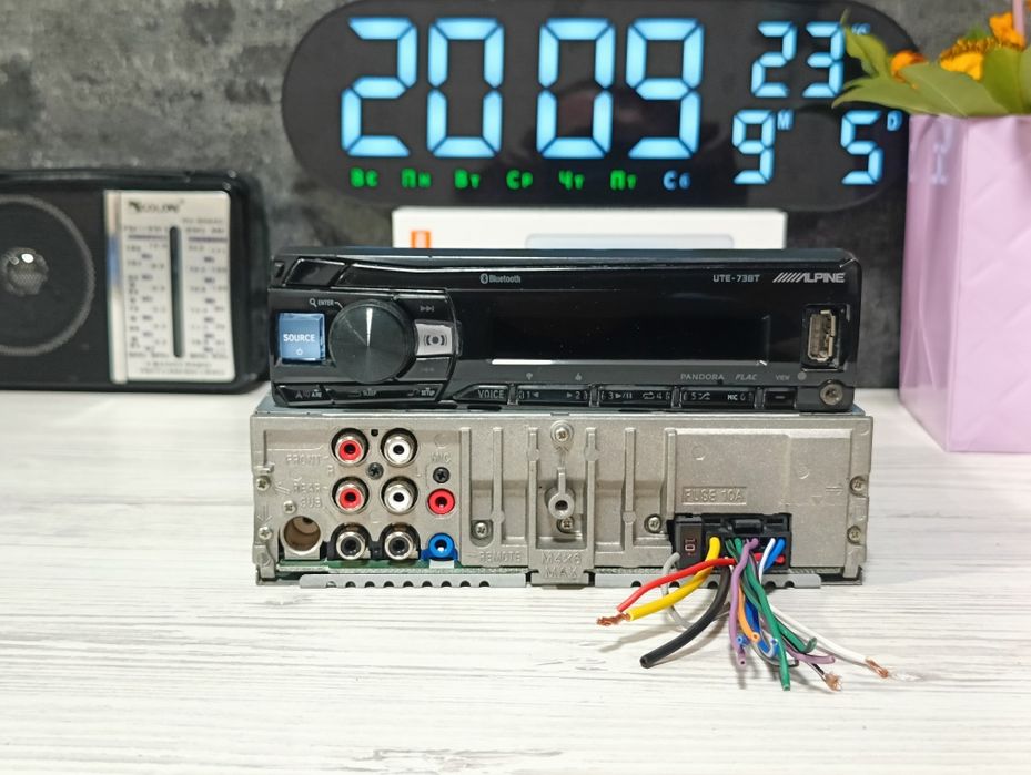 ///Alpine ute-73bt(Bluetooth audio)
