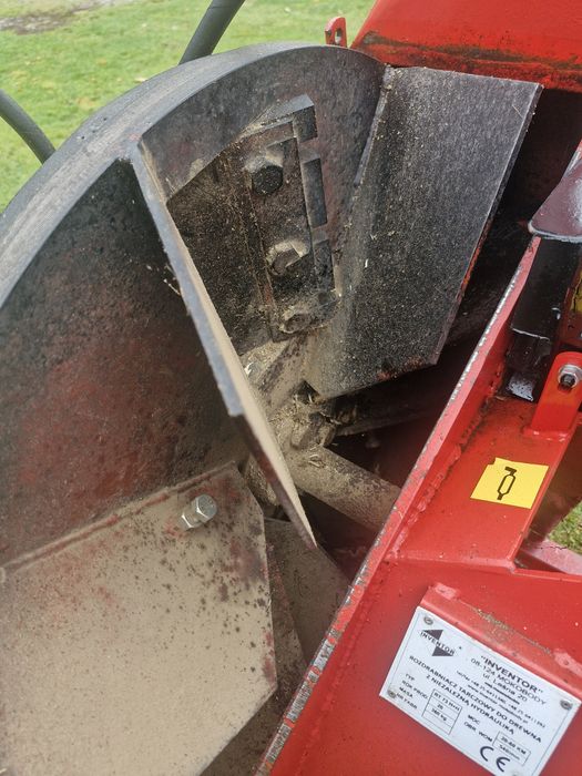 Rębak  mechaniczny  do gałęzi