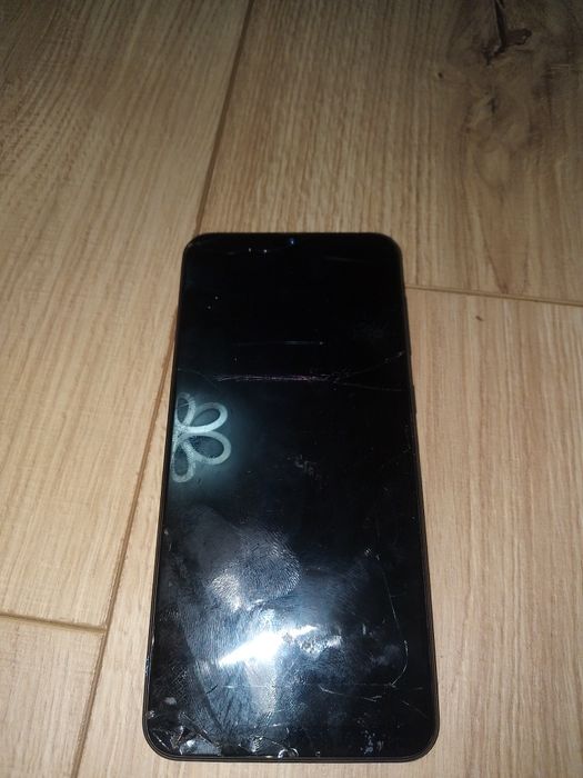 Продам телефоны на запчасти