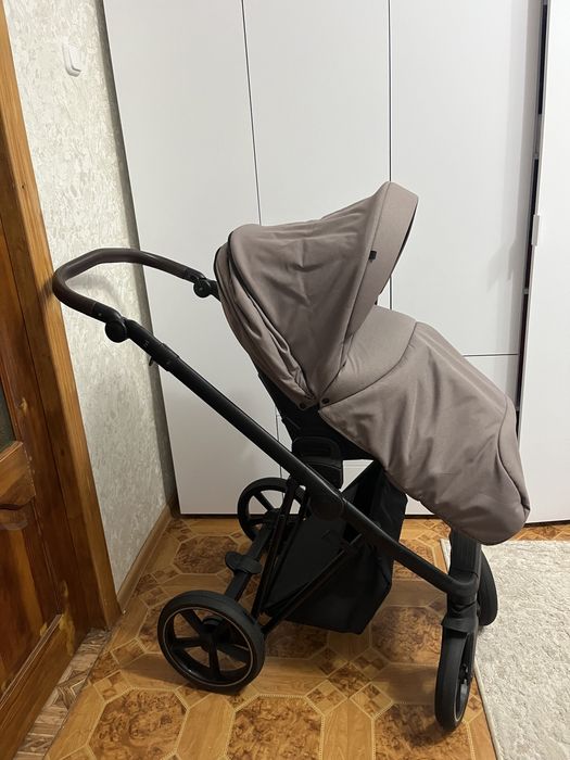 Коляска 2в1 Roan Ivi Cocoa