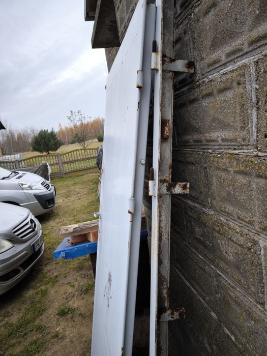 Drzwi zewnętrzne metalowe