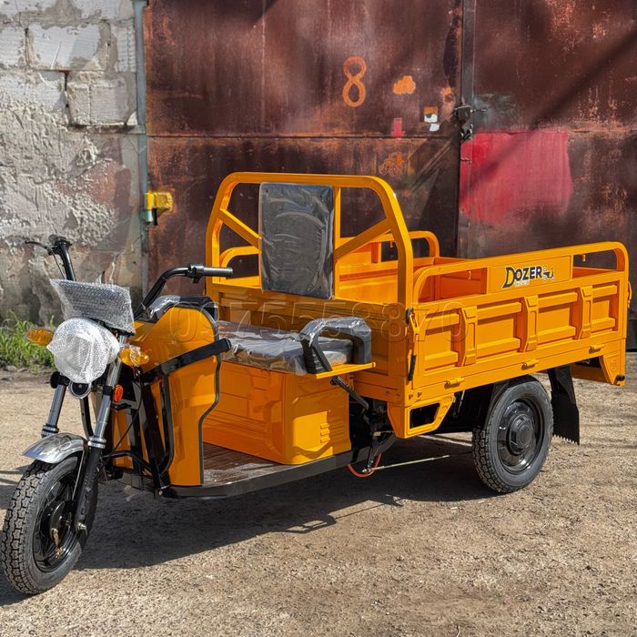 Електричний вантажний трицикл Dozer 1200W