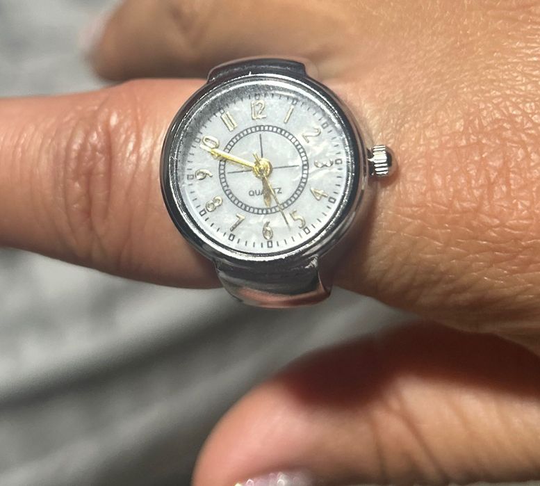 Relógio para dedo, prateado *novo*