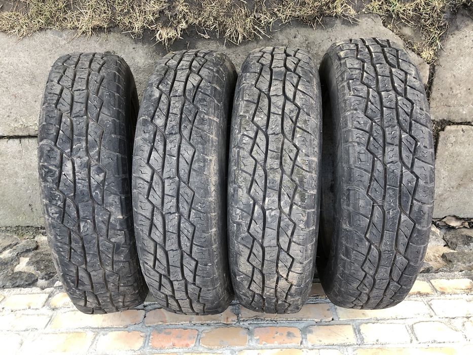 Шини автомобіль нива