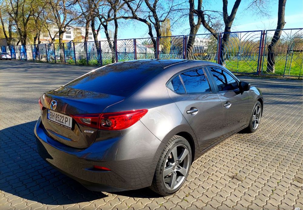 Продам Mazda 3 2018