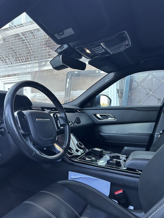 Продаю свій автомобіль Range Rover Velar