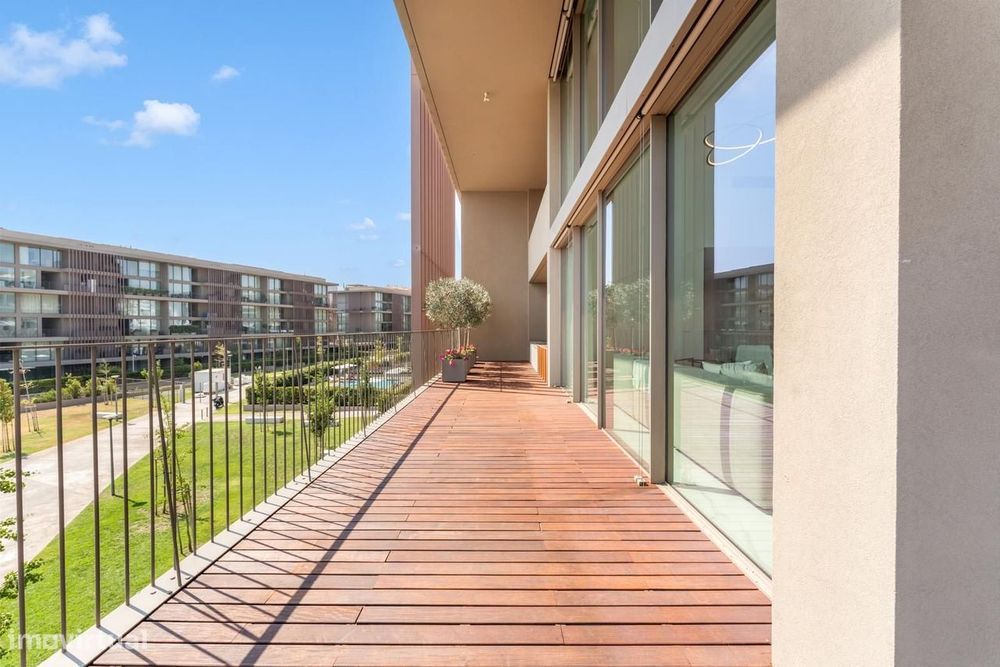 Duplex T4 com piscina, Cascais