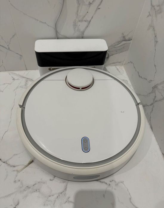 Робот-пылесос Xiaomi  Mi Robot Vacuum Cleaner SDJQR02RR