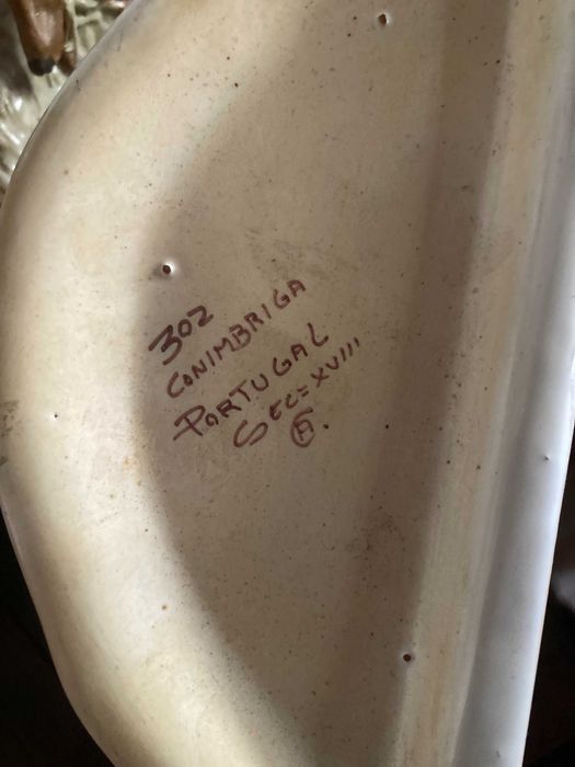 Louça -linda fonte em louça antiga