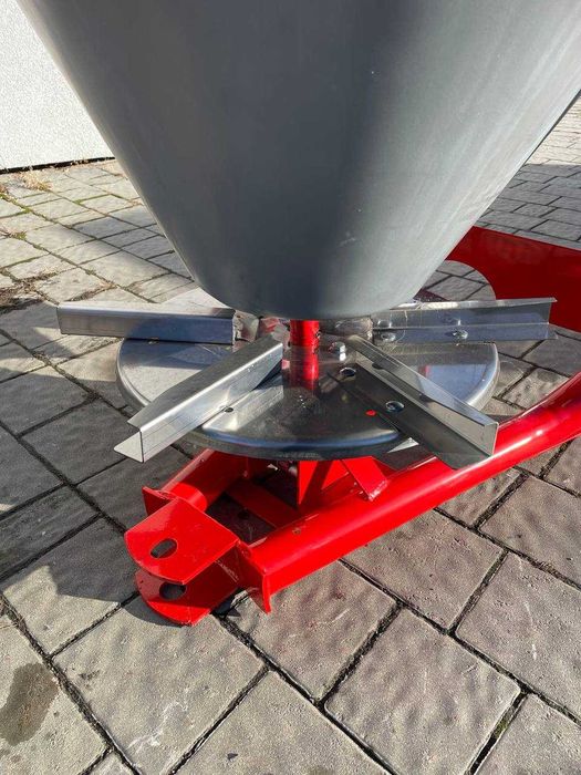 РУМ Розкидач мінеральних добрив 500кг JAR-MET