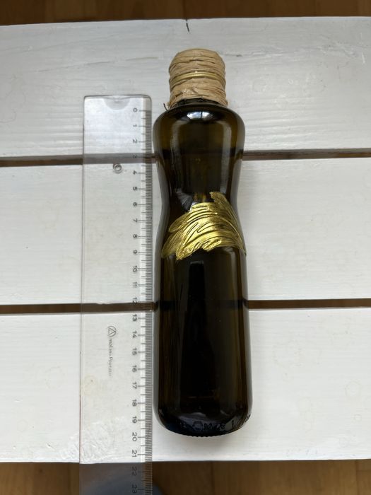 Garrafa decorativa feita de material reutilizádo