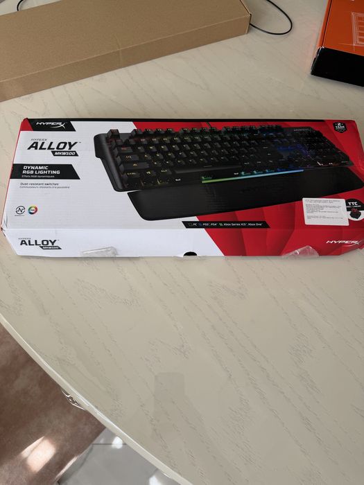 Продам клавіатуру HyperX